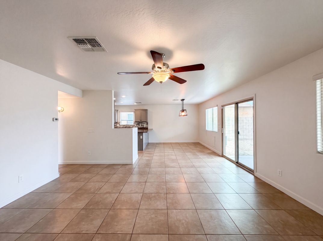 Photo 8 of 22 of 28539 N Moonstone Way, San Tan Valley, AZ