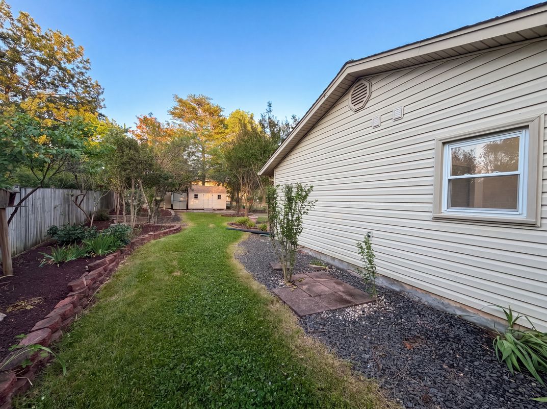 Photo 44 of 51 of 8947 Rosewood St, Manassas, VA