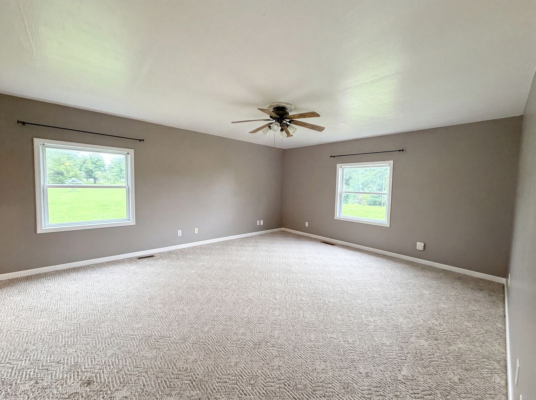 Photo 4 of 28 of 144 Lizzie Wallin Rd, Crab Orchard, KY