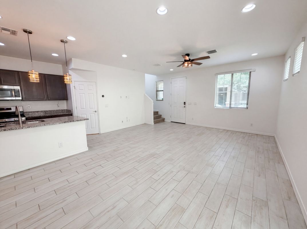 Photo 7 of 26 of 5728 W Raymond St, Phoenix, AZ