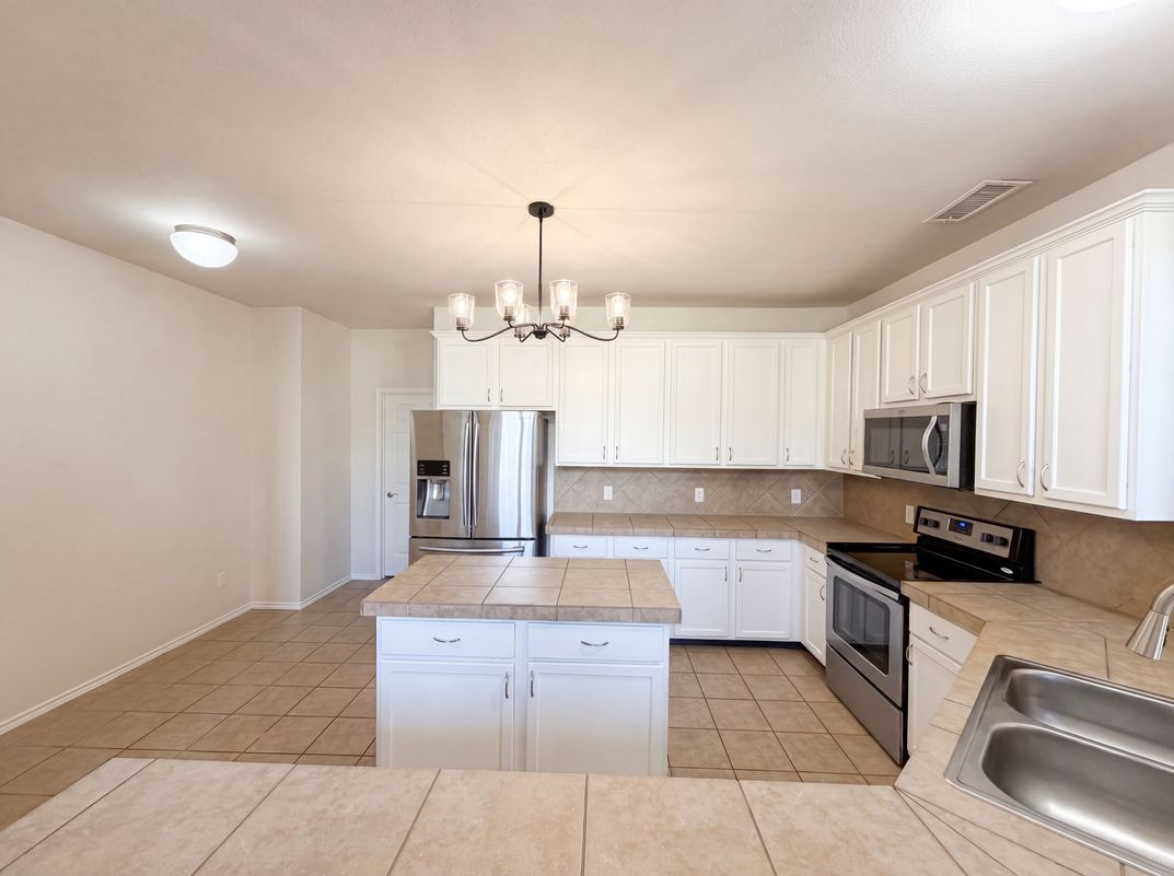 Photo 8 of 19 of 1310 Canyon Creek Rd, Wylie, TX