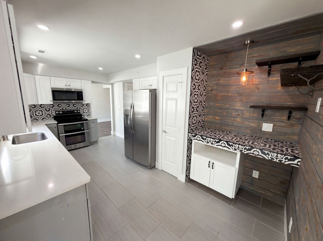 Photo 9 of 19 of 12015 Landen Dr, Charlotte, NC