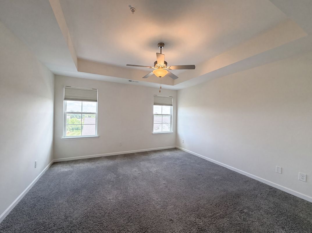 Photo 14 of 31 of 200 Kinsale Dr, Spring Hill, TN