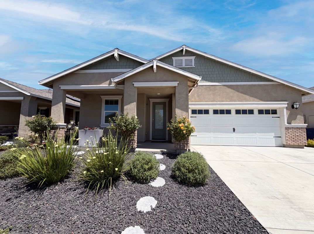 Property photo 1 of 2064 Revival Ln