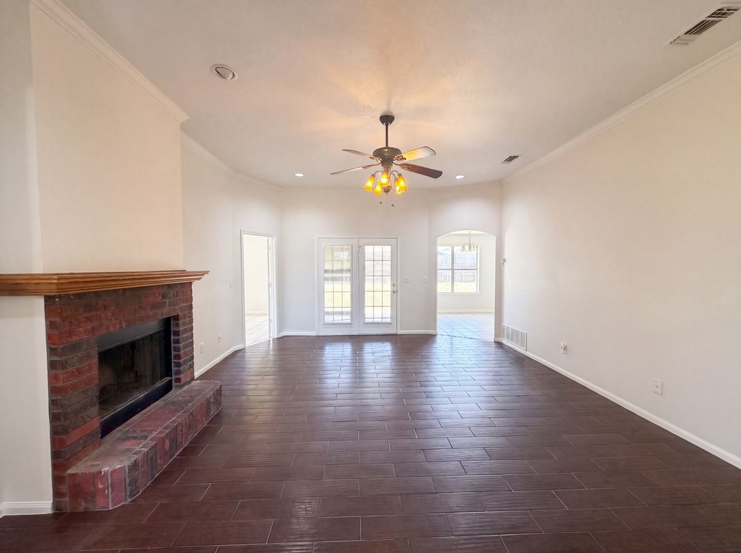 Photo 3 of 19 of 507 Abu Bakar Dr, Killeen, TX