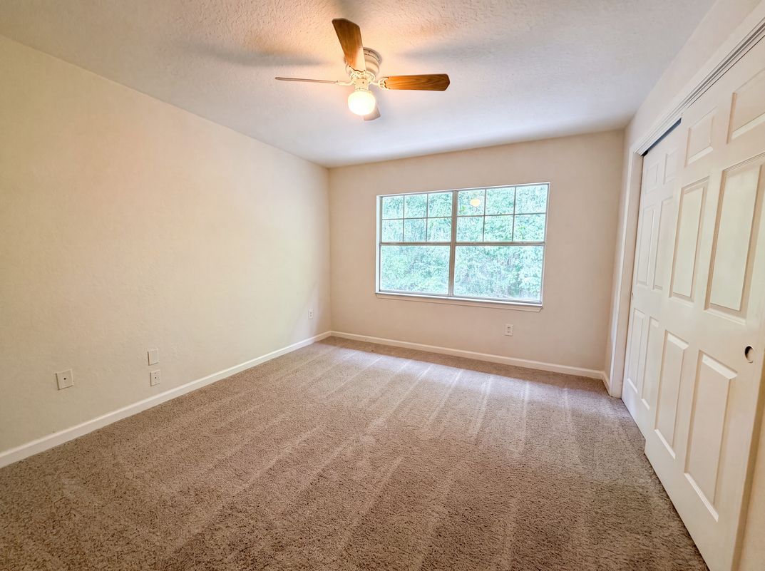 Photo 9 of 22 of 8550 Argyle Business Loop, Jacksonville, FL