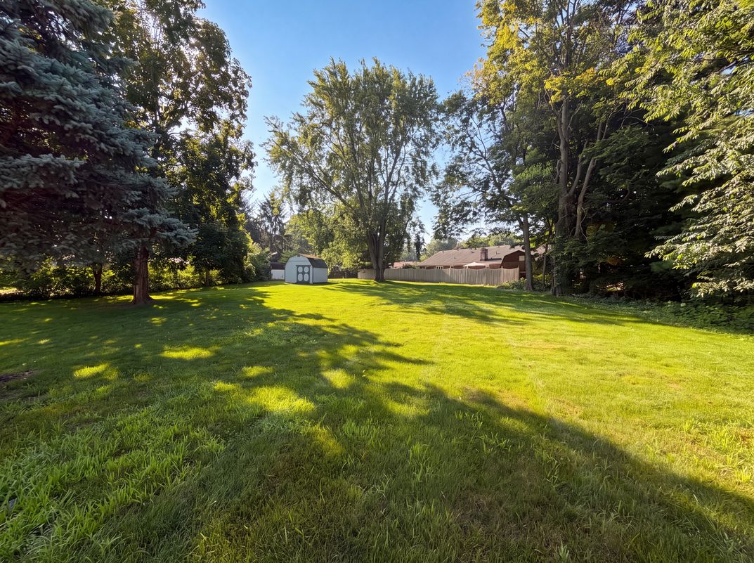Photo 22 of 26 of 85 Tarry Ct, Greenwood, IN