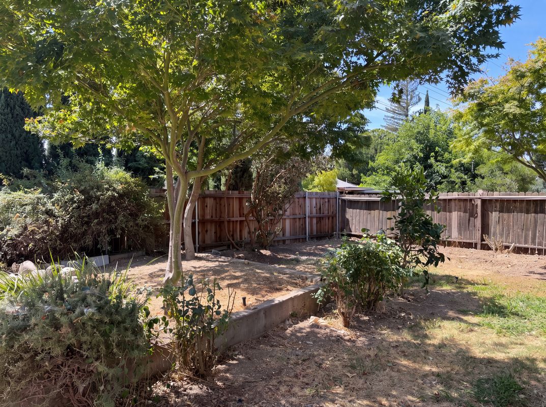 Photo 40 of 41 of 7007 Ursa Pkwy, Sacramento, CA