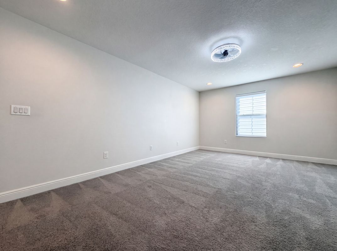 Photo 17 of 33 of 12643 Horseshoe Bend Dr, Lithia, FL