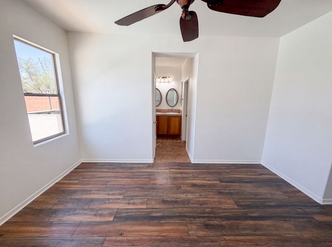 Photo 4 of 22 of 27348 N 90th Ln, Peoria, AZ