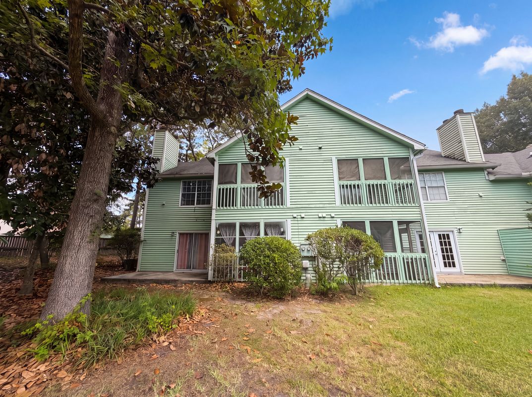 Photo 16 of 18 of 6297 Rolling Fork Rd, North Charleston, SC