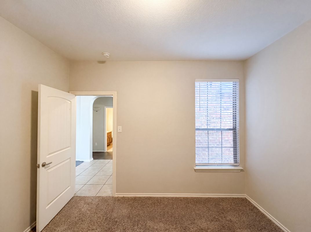 Photo 13 of 20 of 1205 Kachina Ln, Haslet, TX
