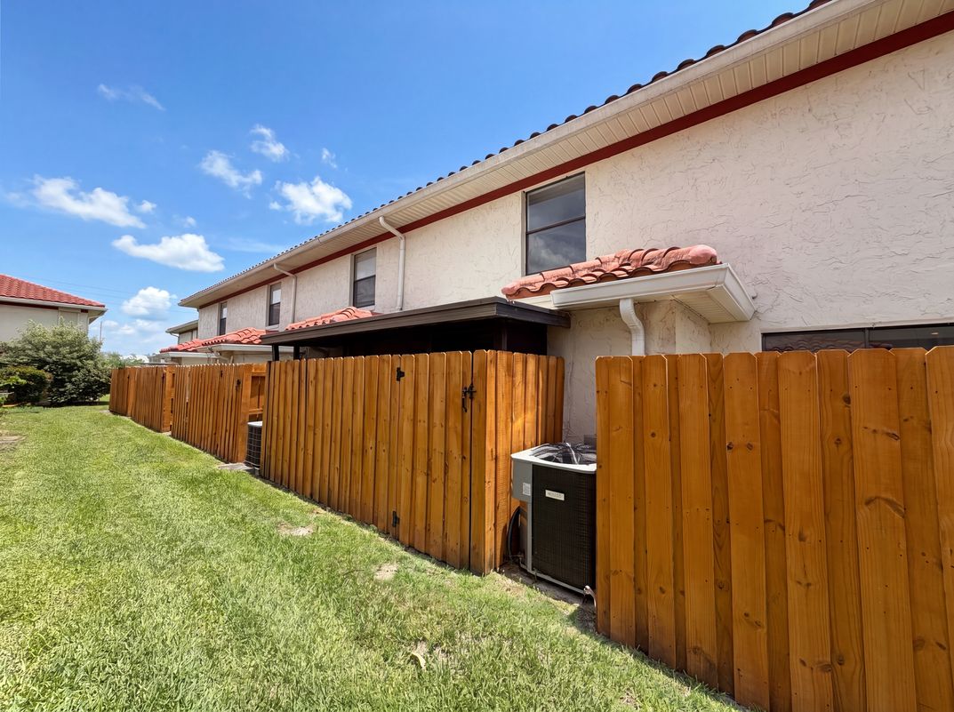Photo 5 of 24 of 1602 Little Falls Cir, Orlando, FL