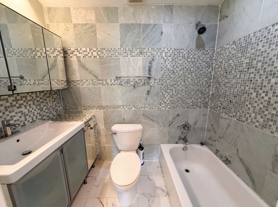 Photo 10 of 21 of 7405 Flower Ave, Takoma Park, MD