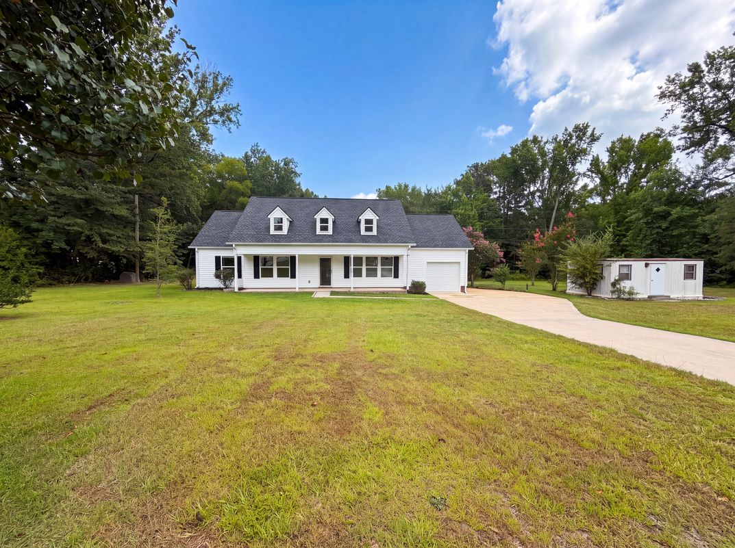 Property photo 1 of 1246 Neelys Creek Rd