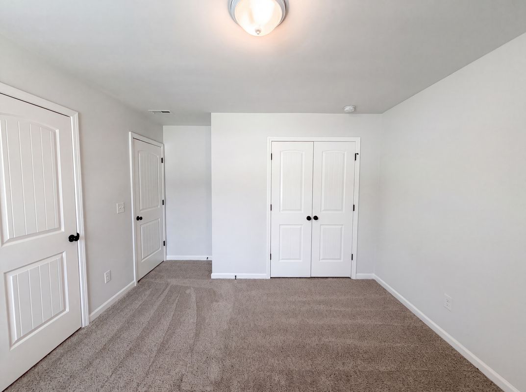 Photo 26 of 37 of 7463 Buckview Ct, Kernersville, NC