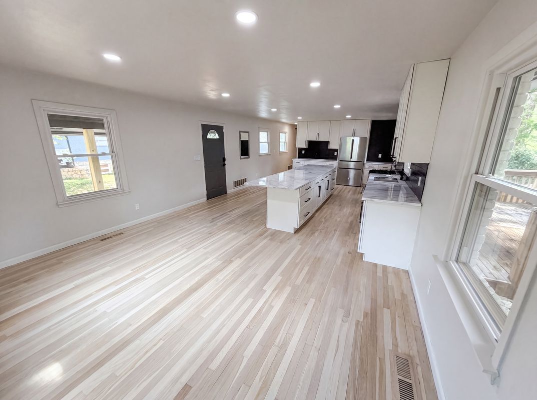 Photo 9 of 30 of 3807 Greenhill Dr, Atlanta, GA