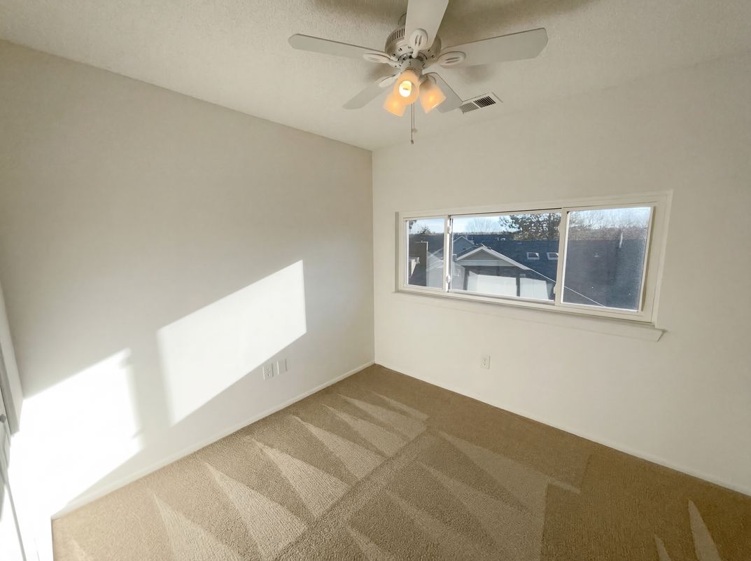 Photo 13 of 23 of 3075 E Long Cir S, Centennial, CO