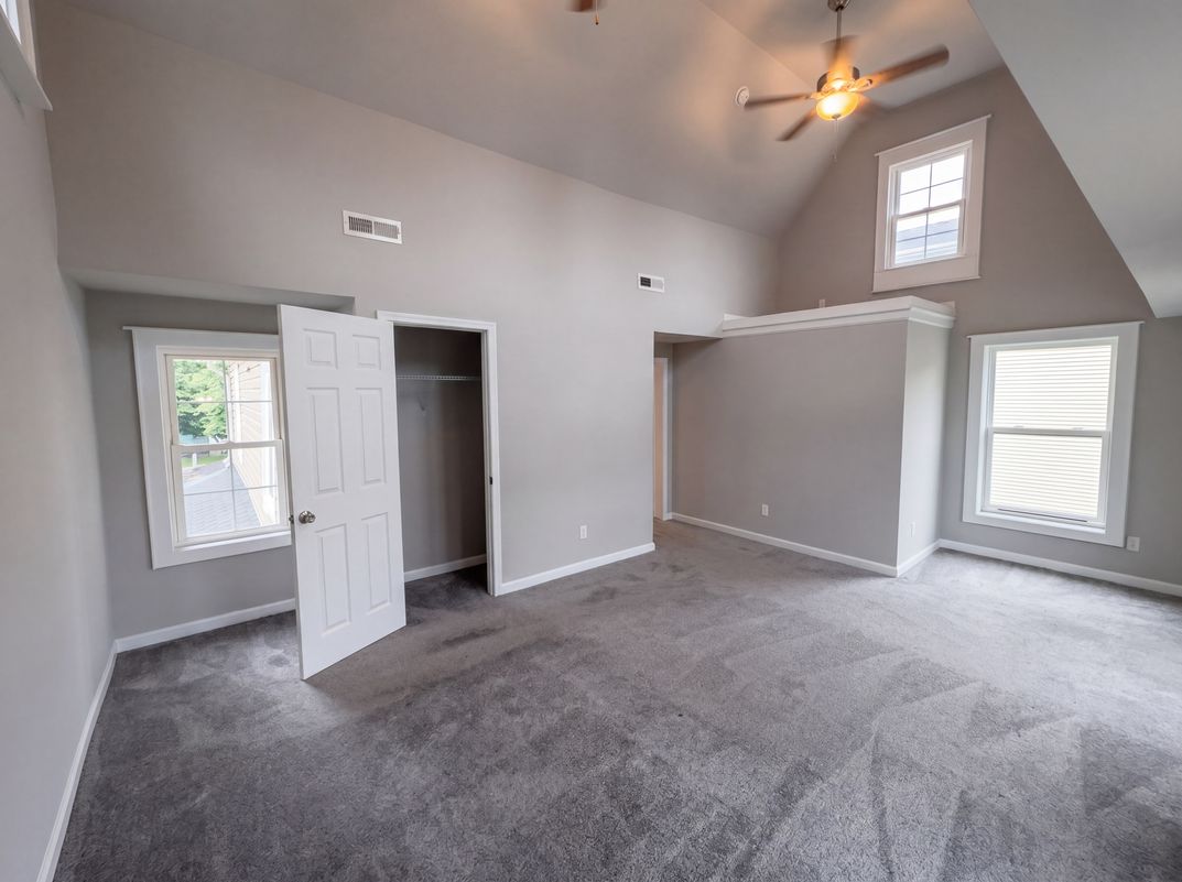 Photo 15 of 24 of 316 W Commerce St, Smyrna, DE