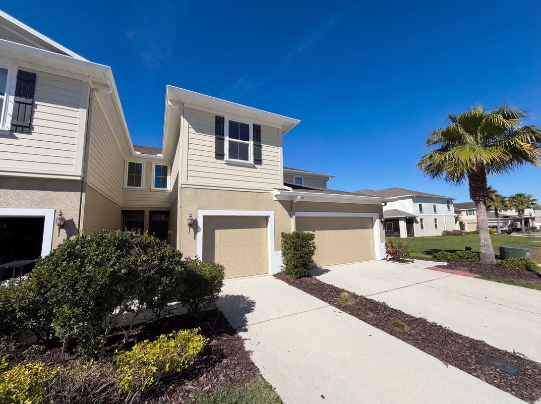 Photo 9 of 26 of 10844 Verawood Dr, Riverview, FL