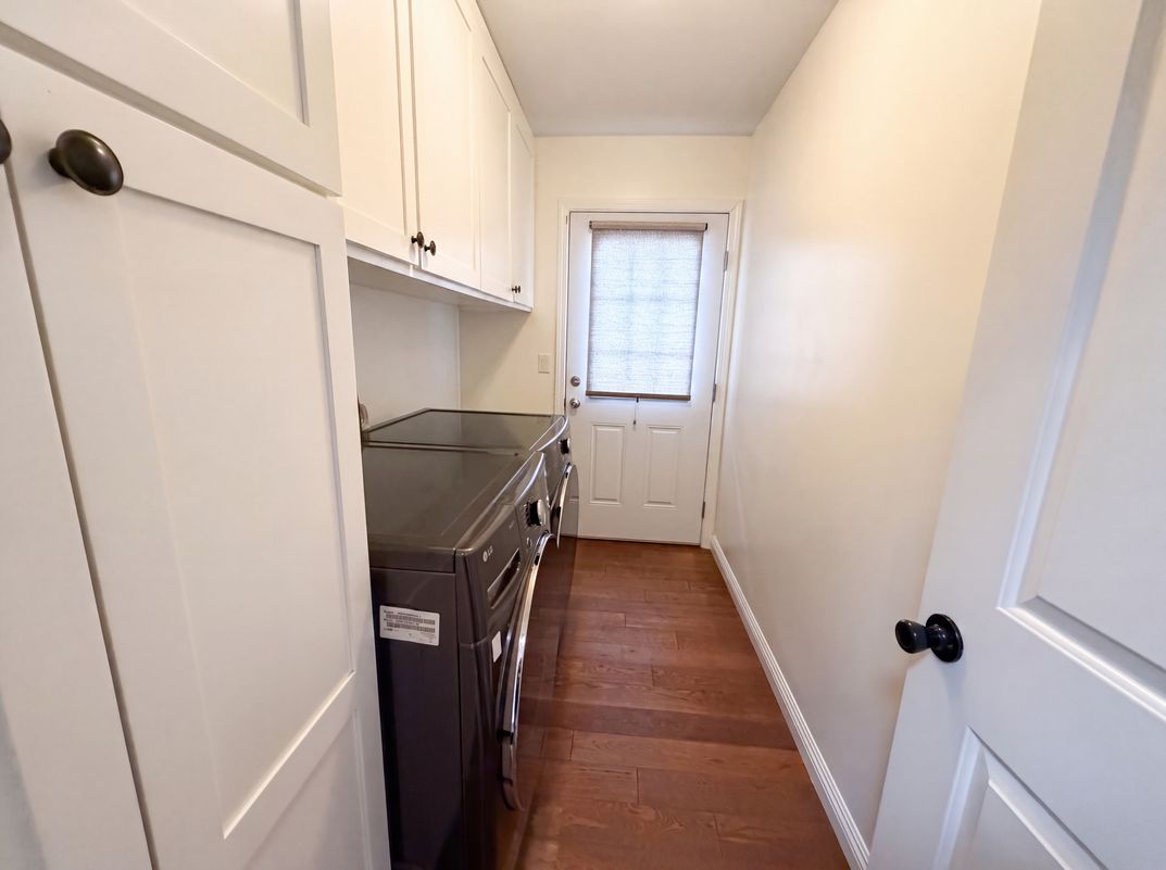Photo 19 of 22 of 1138 S St Andrews Pl, Los Angeles, CA