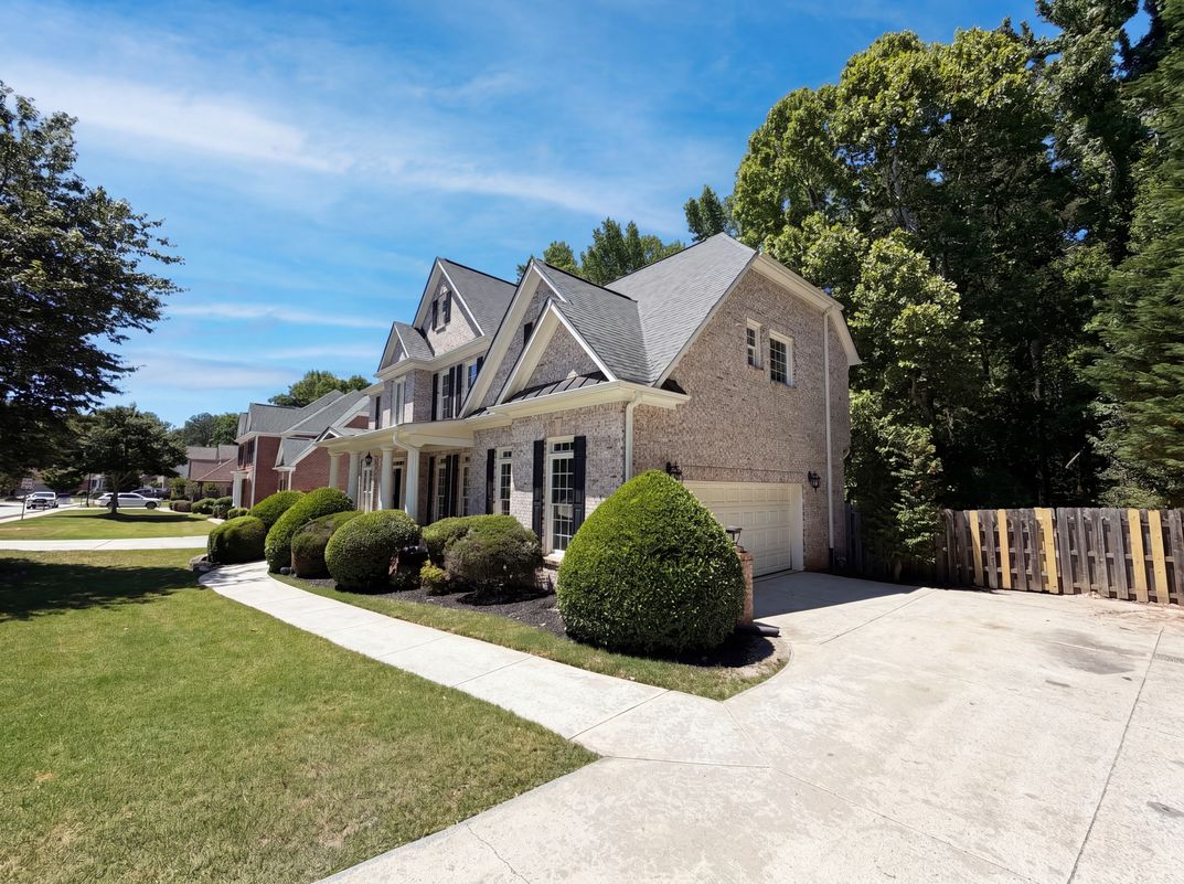 Photo 19 of 23 of 861 Windsor Creek Dr, Grayson, GA