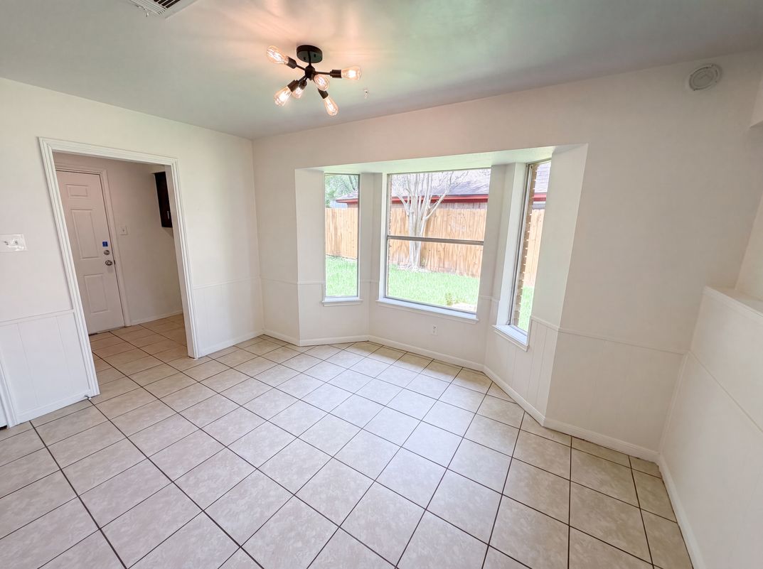 Photo 7 of 23 of 719 Equinox St, Crosby, TX