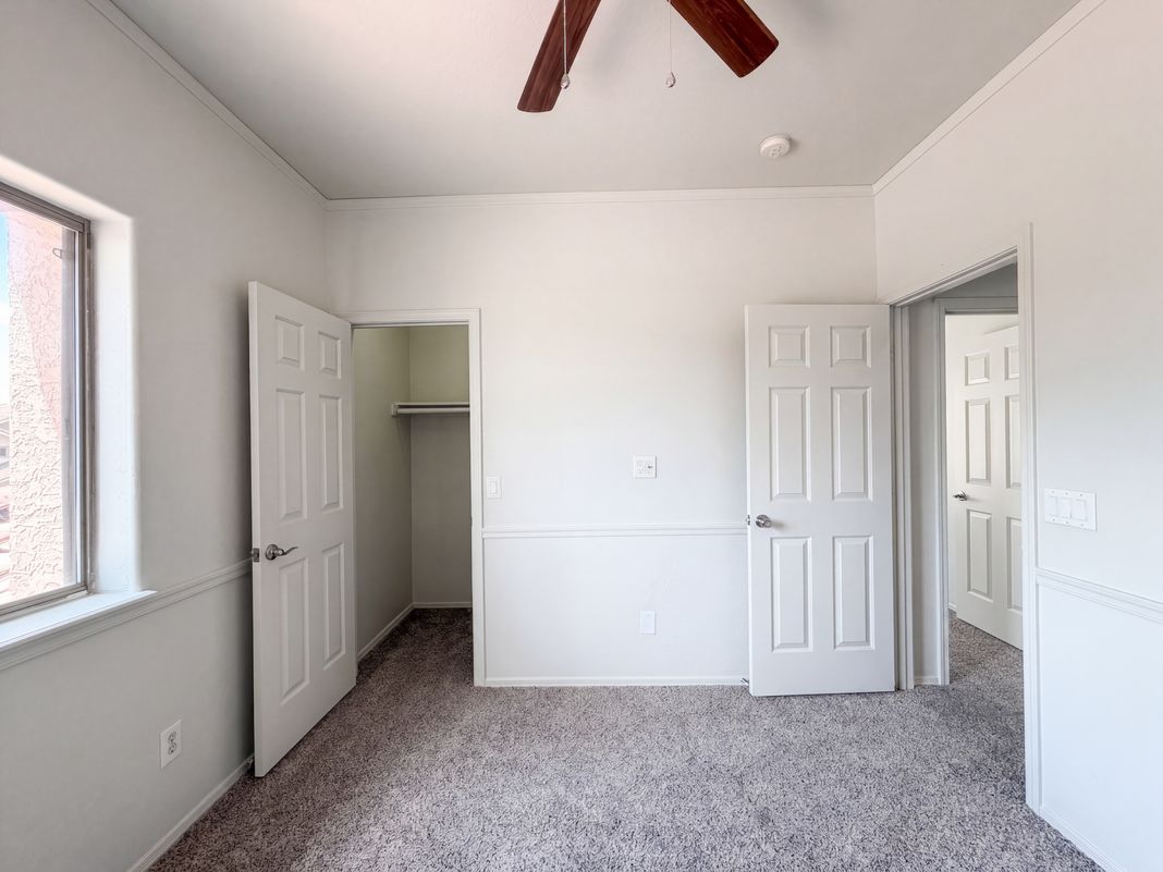 Photo 13 of 31 of 5641 S 10th Dr, Phoenix, AZ
