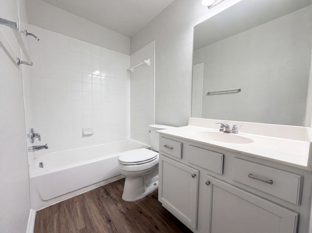 Photo 11 of 16 of 2886 Oakbranch Rdg, New Braunfels, TX