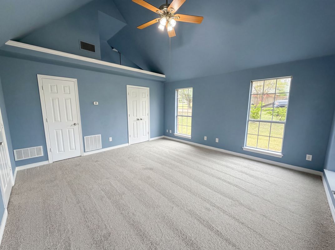 Photo 4 of 22 of 4014 Ovilla Rd, Waxahachie, TX