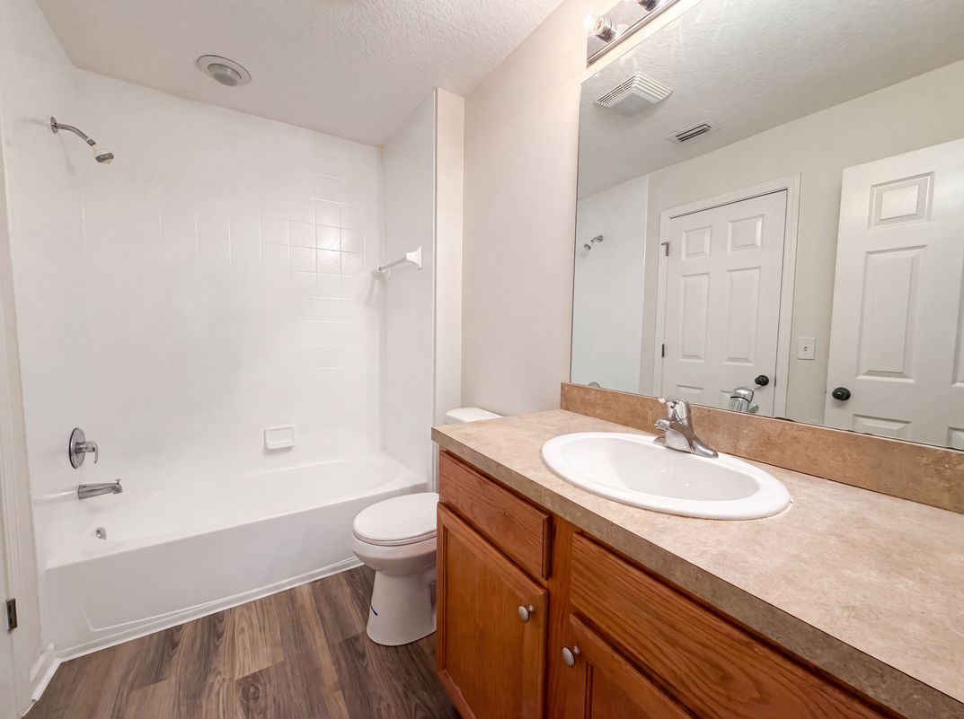 Photo 6 of 22 of 8550 Argyle Business Loop, Jacksonville, FL