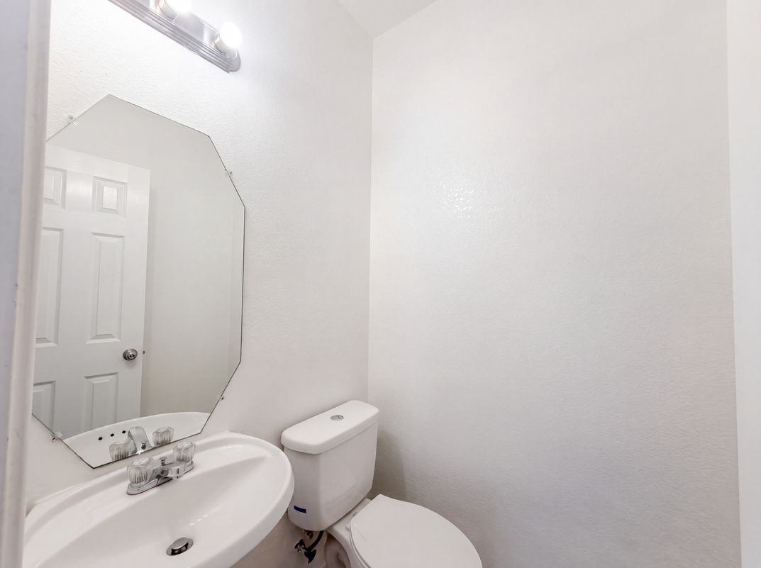 Photo 14 of 28 of 10312 Franklin Dr, Providence Village, TX