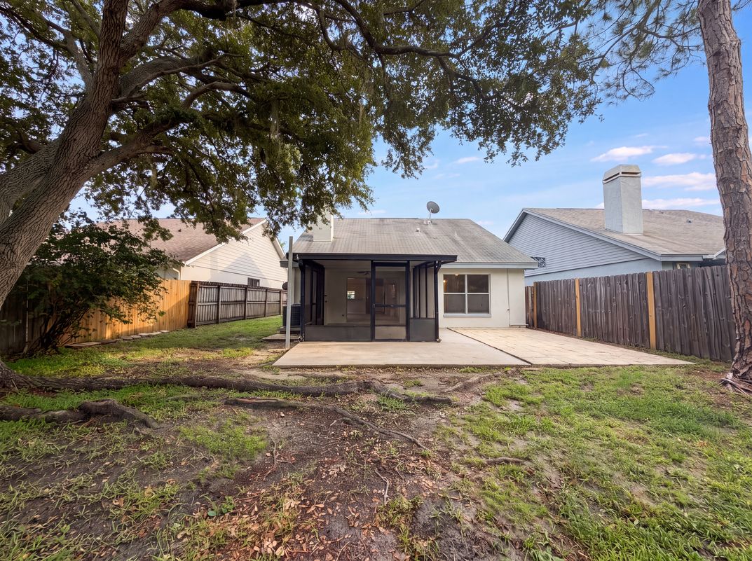 Photo 17 of 18 of 8613 Cottonway Ln, Tampa, FL
