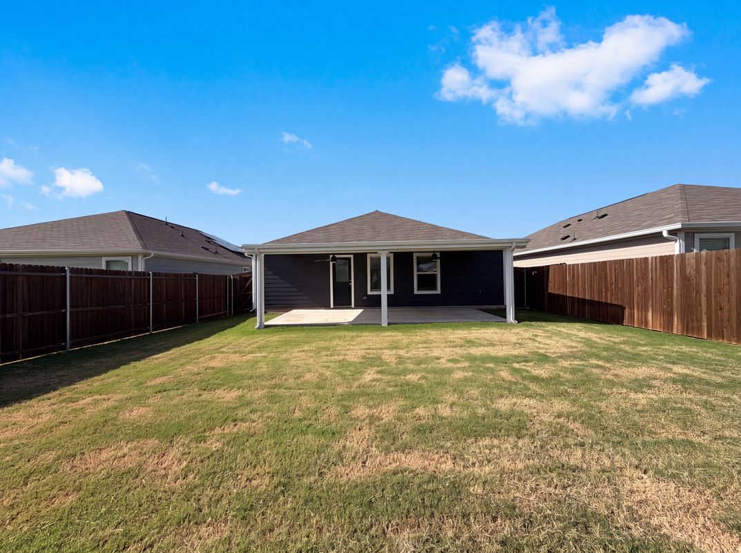 Photo 6 of 26 of 408 Riverside Dr, Princeton, TX