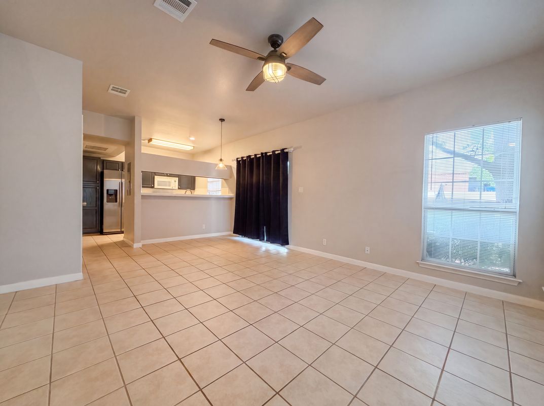 Photo 6 of 16 of 40 Chapel Hill Cir, San Antonio, TX