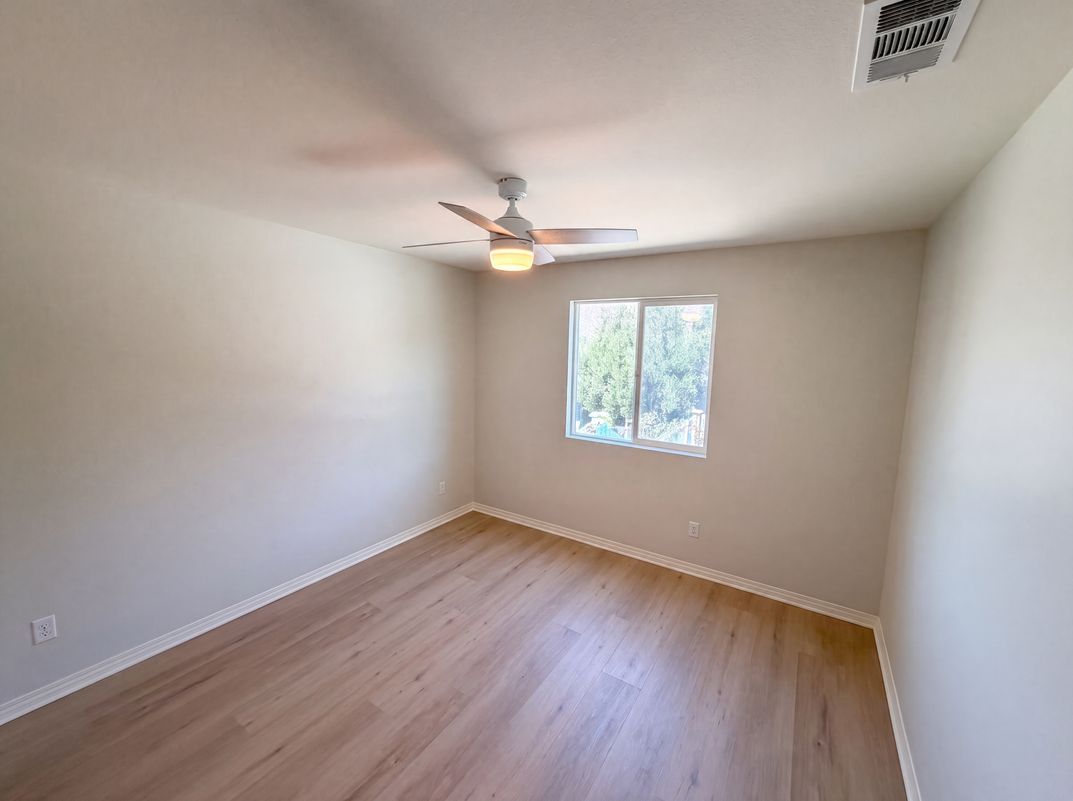 Photo 11 of 37 of 6593 Zion Way, Jurupa Valley, CA