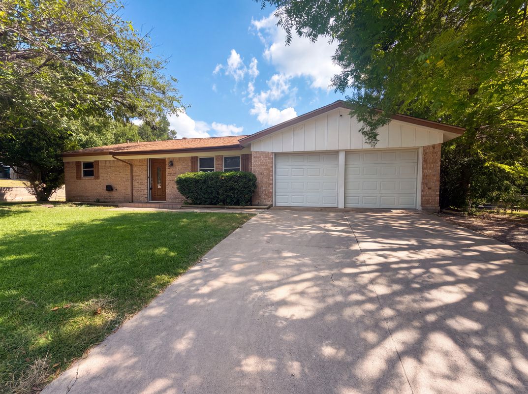 Photo 13 of 16 of 908 Laurie Ln, Copperas Cove, TX