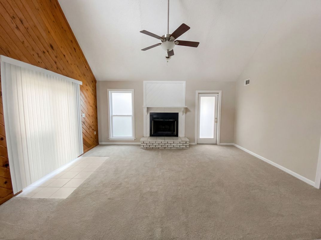 Photo 3 of 27 of 1221 Dalraida Rd, Montgomery, AL