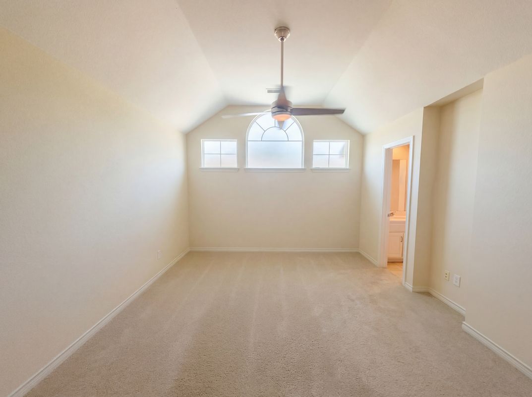 Photo 13 of 26 of 2741 Barrington Dr, Plano, TX