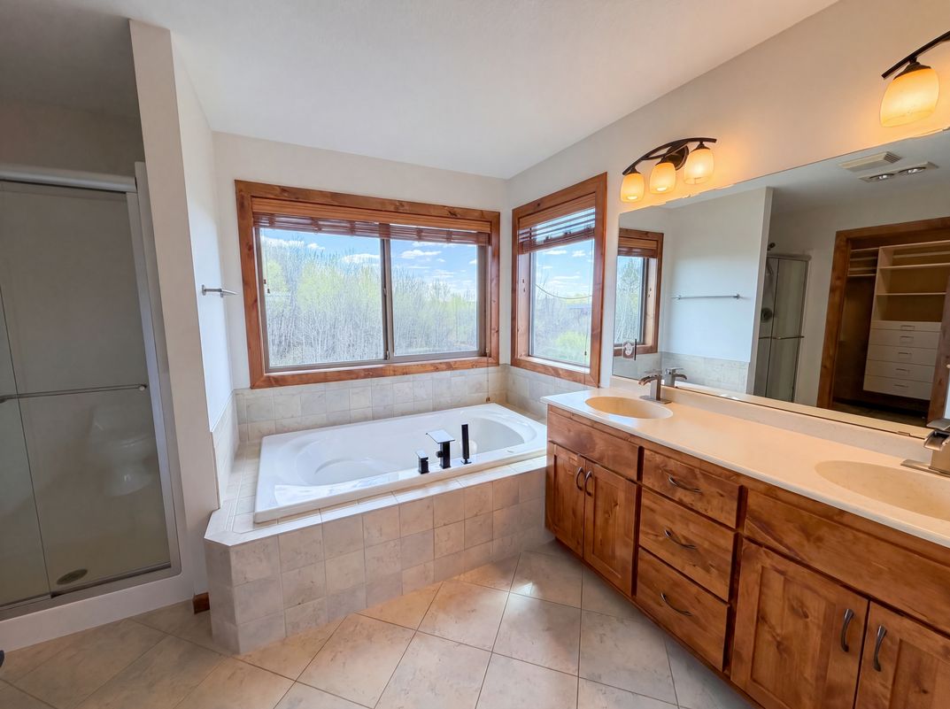Photo 6 of 34 of 3072 Nottingham Rd S, St. Cloud, MN