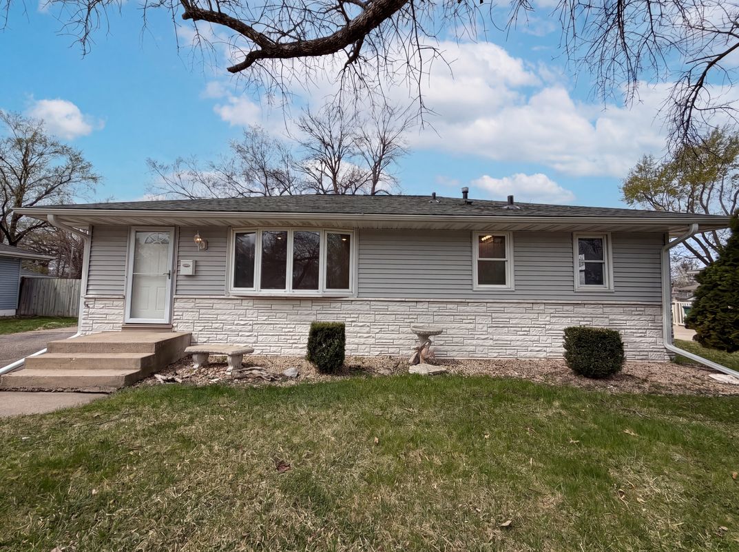 Property photo 1 of 6319 Perry Ave N