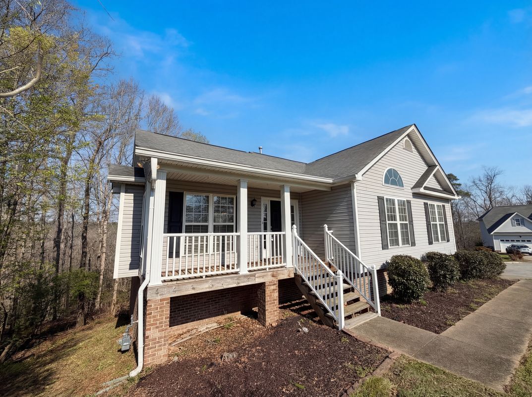 Photo 6 of 26 of 6937 Bucksland Dr, Ooltewah, TN