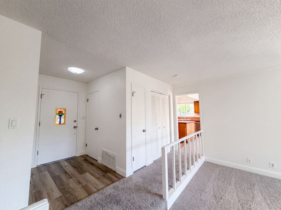 Photo 24 of 41 of 7007 Ursa Pkwy, Sacramento, CA