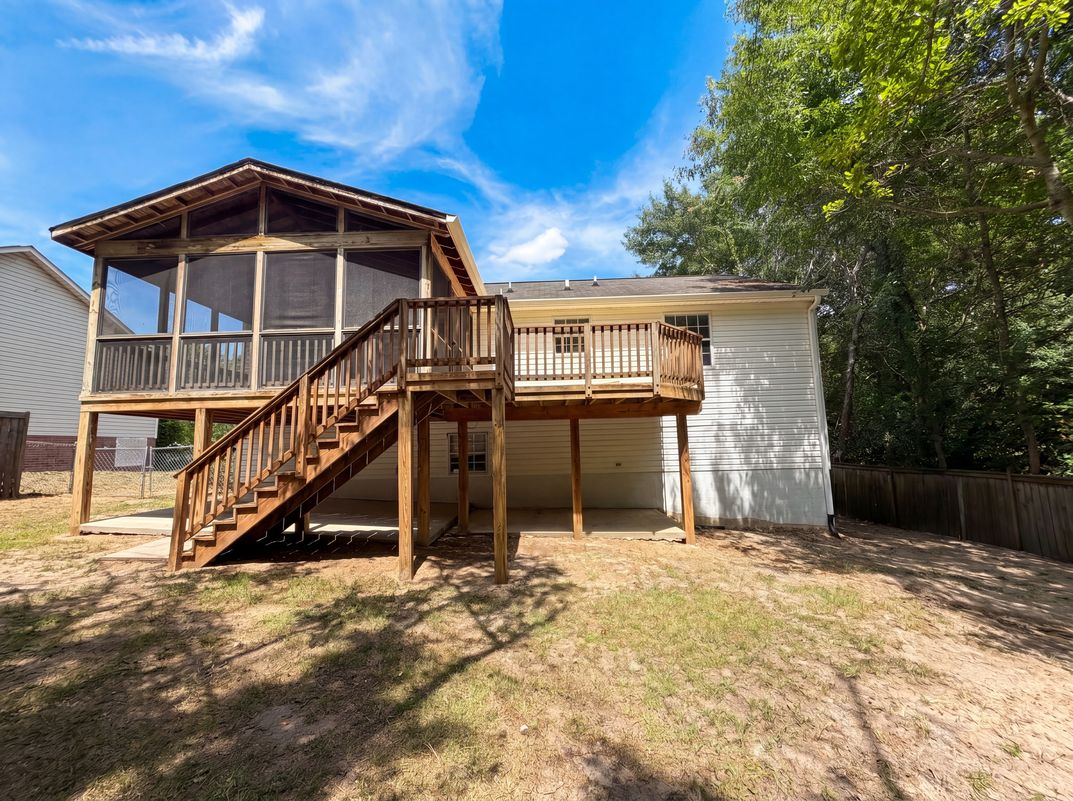 Photo 5 of 32 of 163 Stonewood Dr, West Columbia, SC