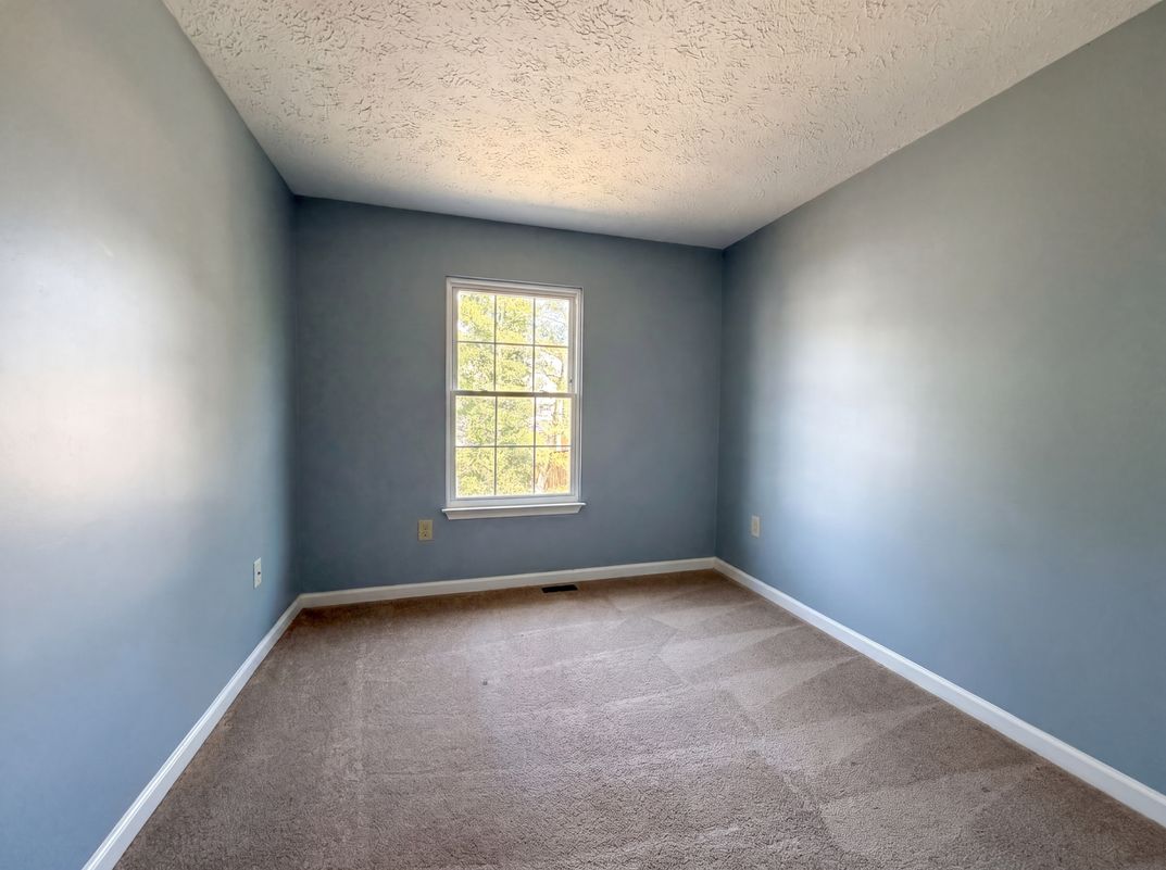 Photo 11 of 41 of 5812 Springfish Pl, Waldorf, MD