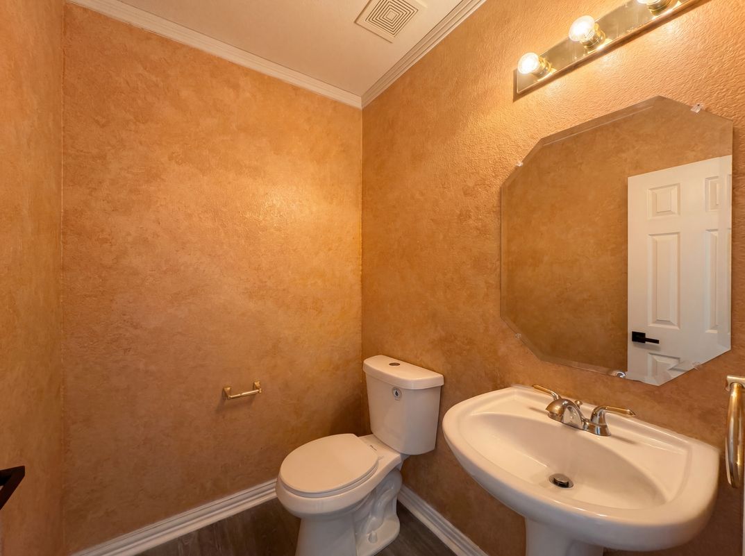 Photo 17 of 23 of 3853 Wintergreen Dr, Plano, TX