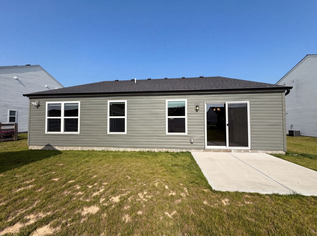 Photo 5 of 19 of 1314 Timber Glen Dr, Wilmington, OH