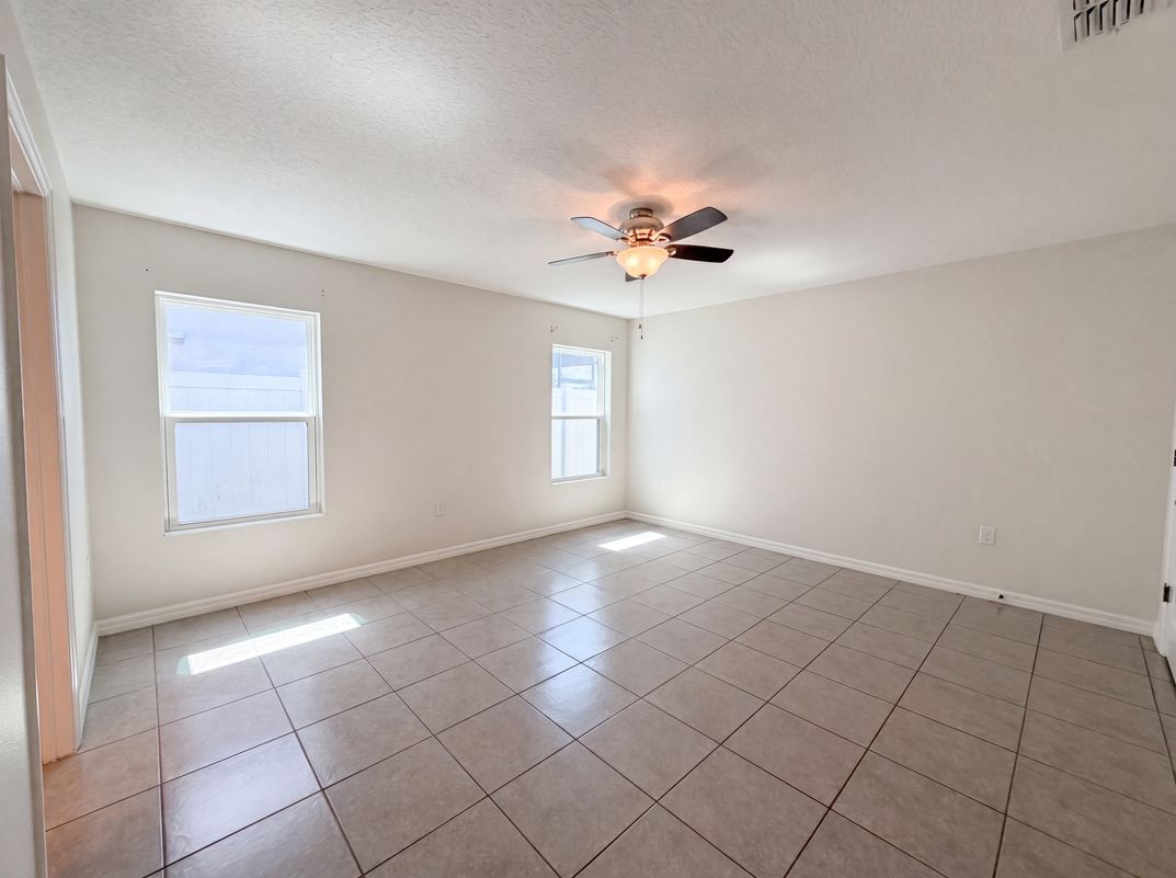 Photo 18 of 31 of 11534 Brighton Knoll Loop, Riverview, FL