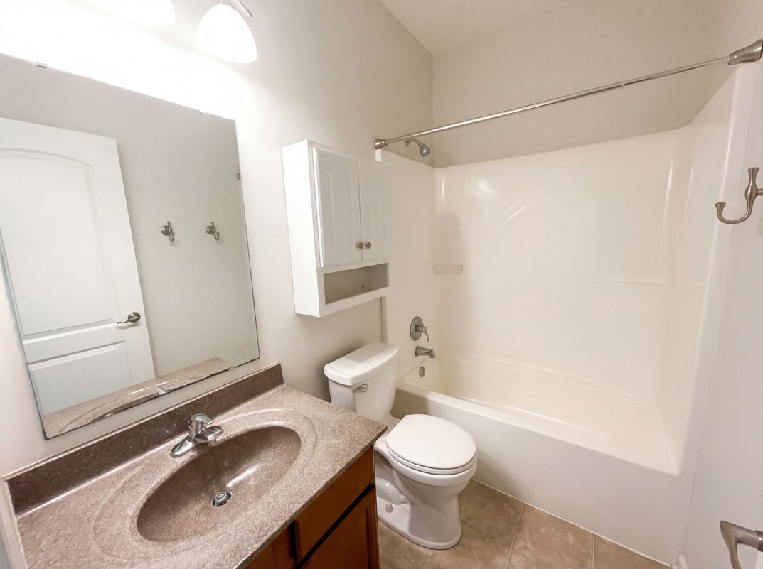 Photo 16 of 18 of 7118 Langham Ct, Indianapolis, IN