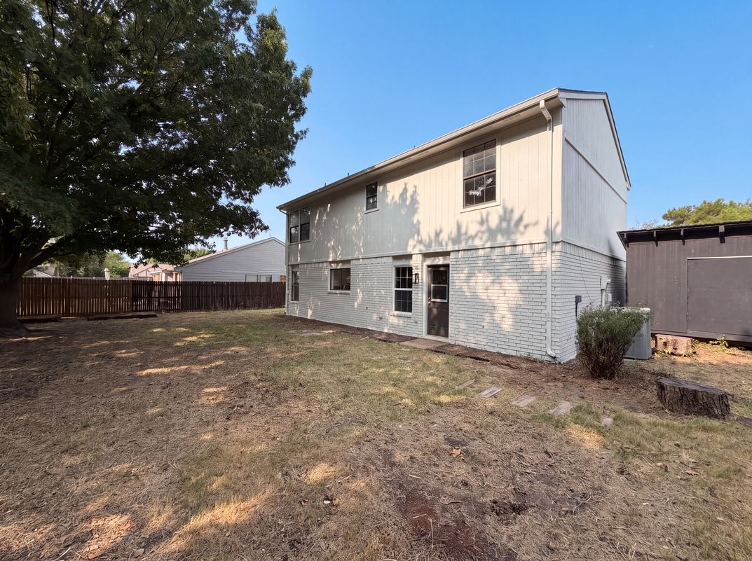 Photo 18 of 20 of 3610 Clearview Dr, Corinth, TX